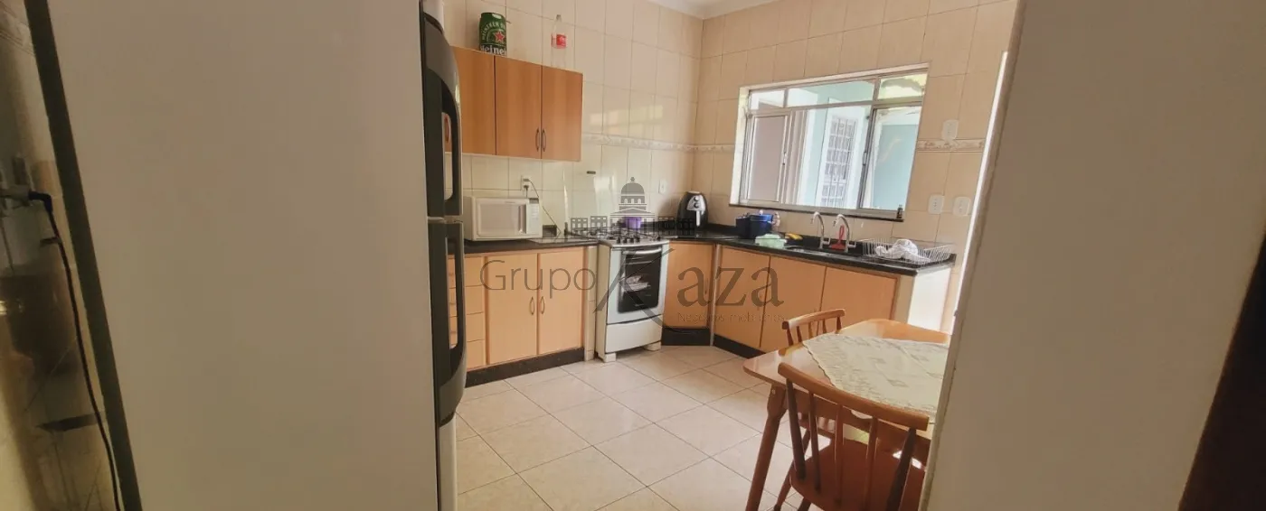 Foto 3 de Casa Padrão em Jardim Oriente, São José dos Campos - imagem 3 Foto 3 de Casa Padrão em Jardim Oriente, São José dos Campos - imagem 3