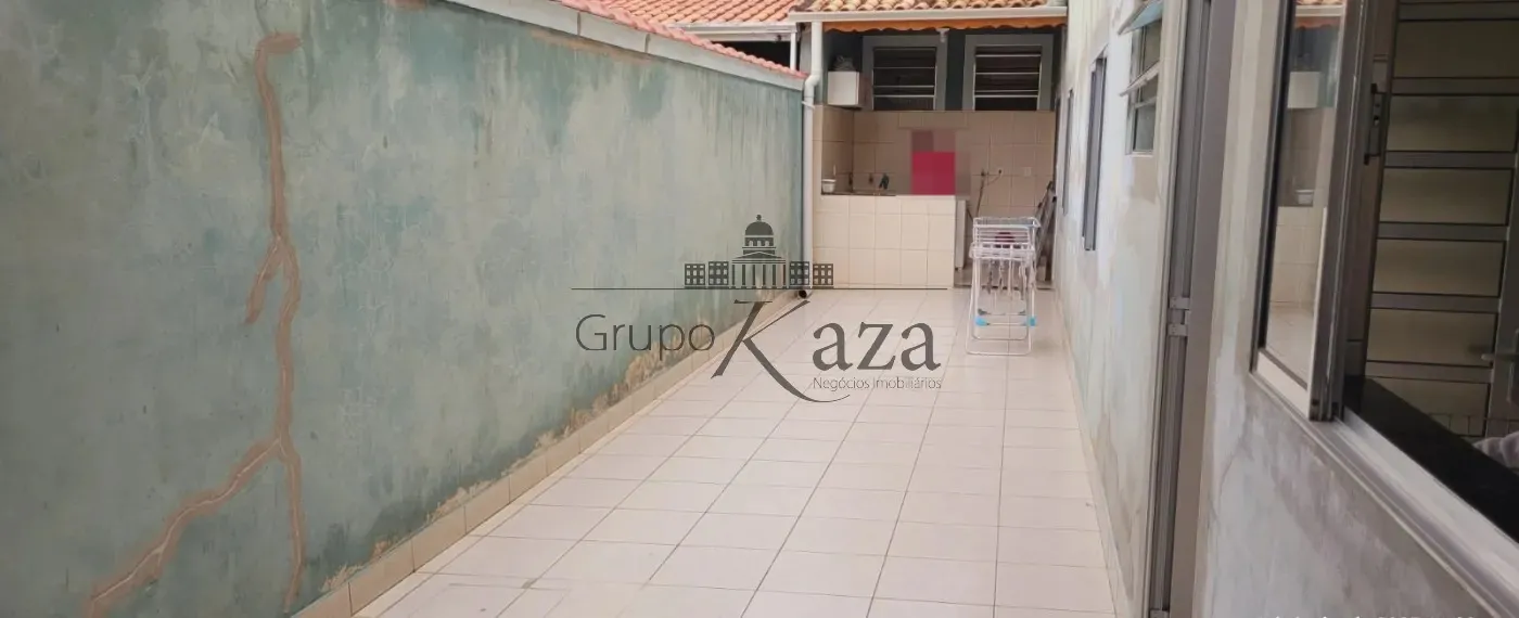Foto 11 de Casa Padrão em Jardim Oriente, São José dos Campos - imagem 11