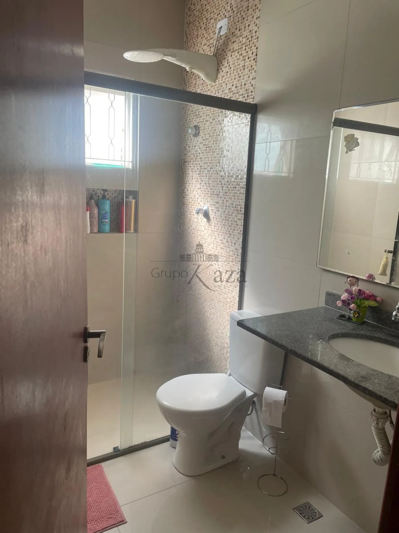 Foto 11 de Casa Sobrado em Jardim Uirá, São José dos Campos - imagem 11