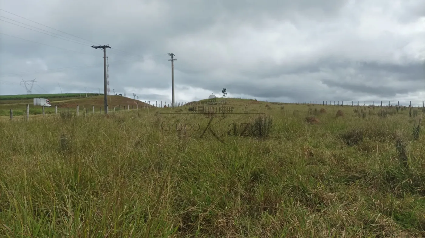 Foto 2 de Terreno Padrão em Bom Retiro, São José dos Campos - imagem 2 Foto 2 de Terreno Padrão em Bom Retiro, São José dos Campos - imagem 2