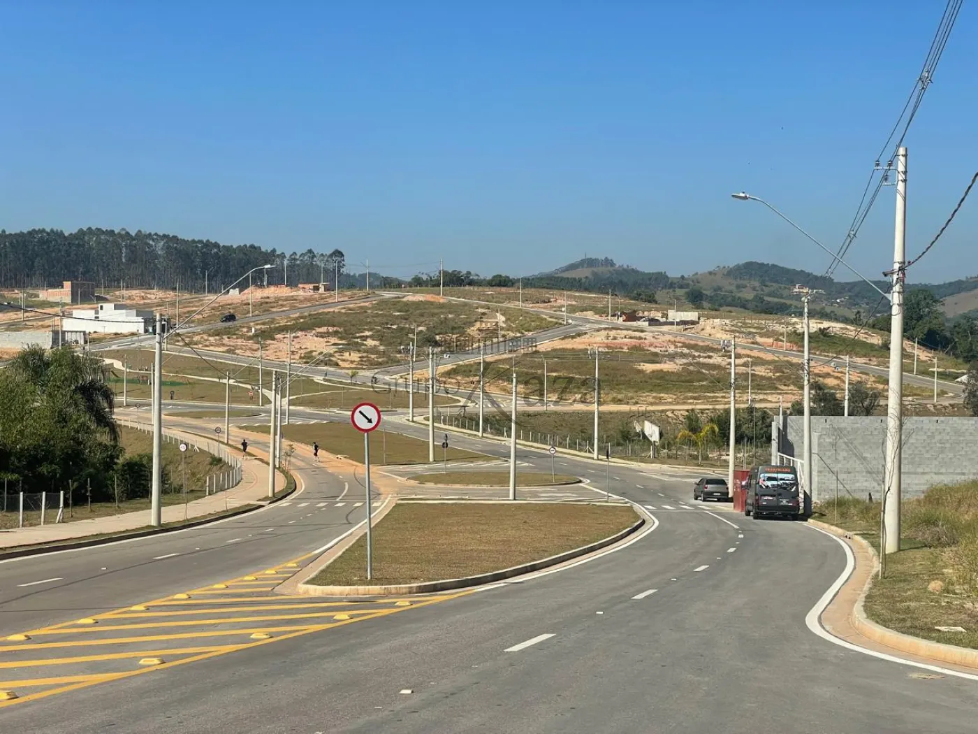 Foto 2 de Terreno Padrão em Vila Amélia, São José dos Campos - imagem 2 Foto 2 de Terreno Padrão em Vila Amélia, São José dos Campos - imagem 2