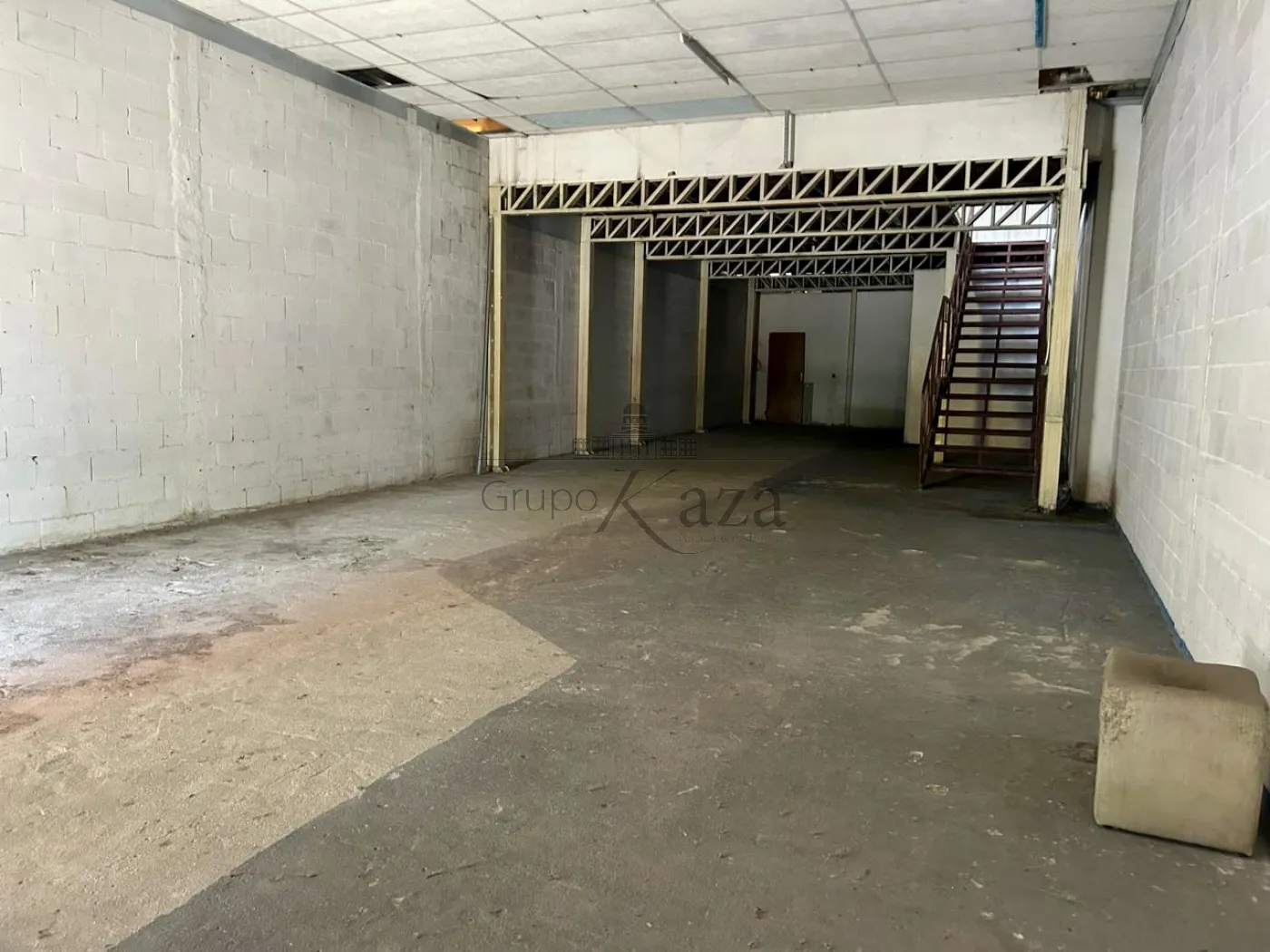 Foto 2 de Comercial Galpão em Centro, São José dos Campos - imagem 2 Foto 2 de Comercial Galpão em Centro, São José dos Campos - imagem 2