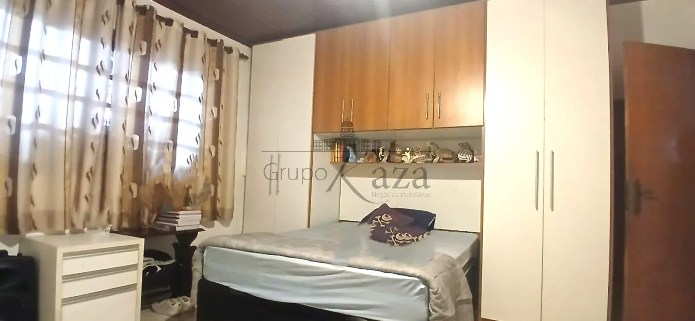 Foto 10 de Casa Padrão em Parque Industrial, São José dos Campos - imagem 10