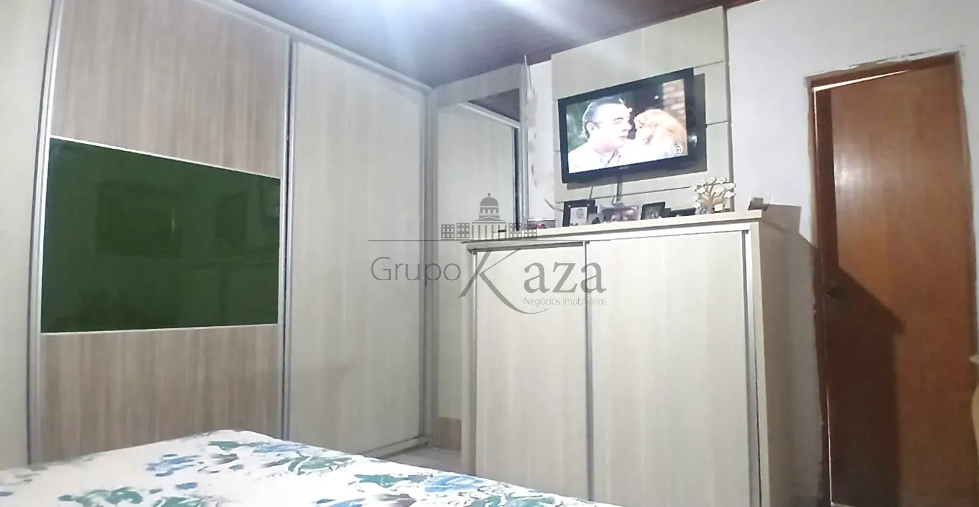 Foto 8 de Casa Padrão em Parque Industrial, São José dos Campos - imagem 8