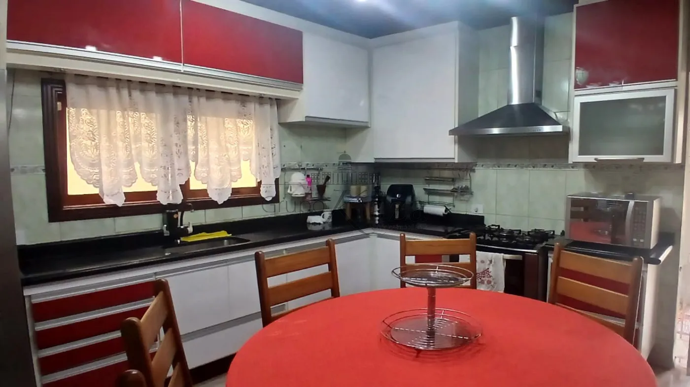 Foto 5 de Casa Padrão em Parque Industrial, São José dos Campos - imagem 5