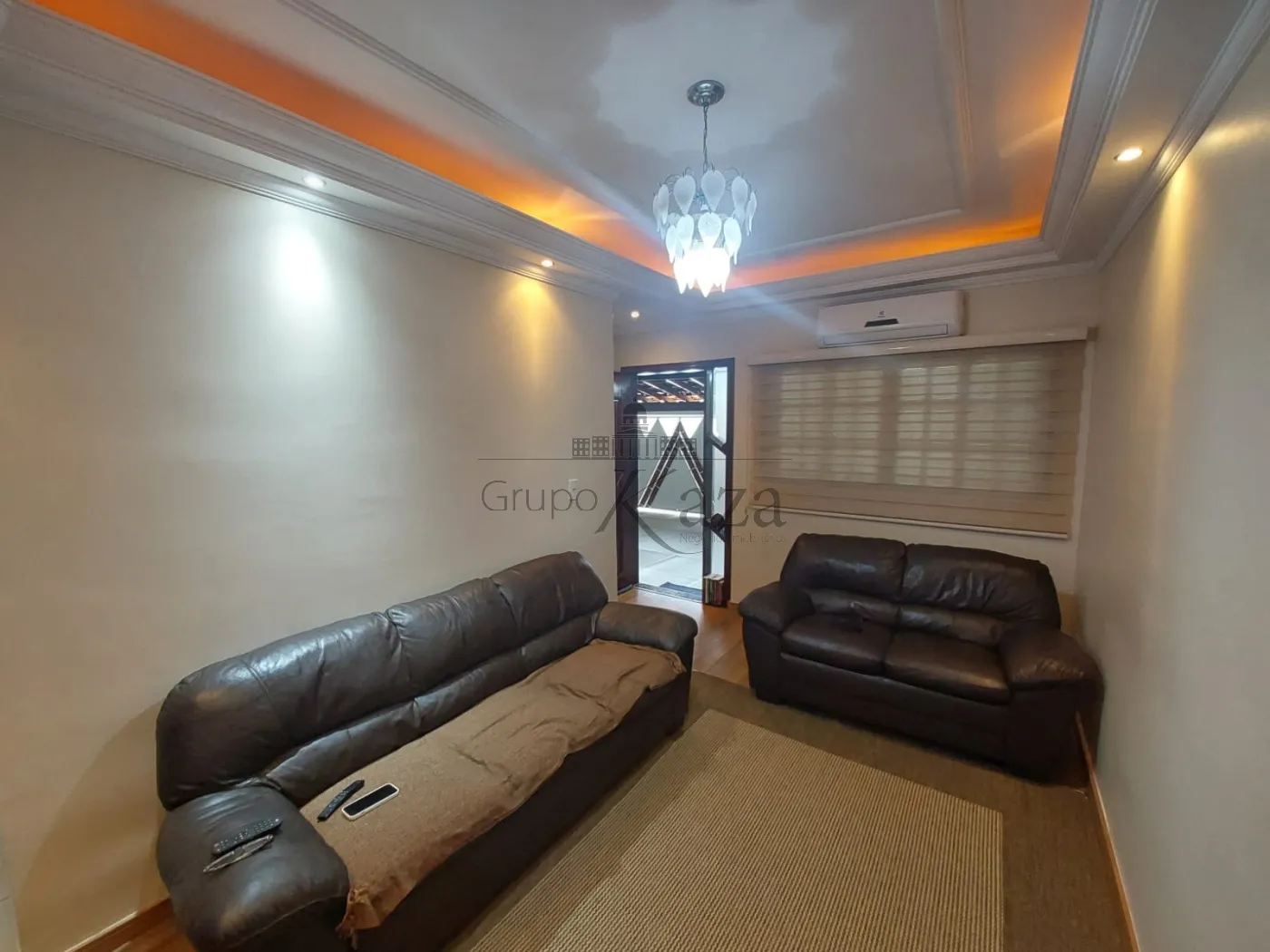 Foto 1 de Casa Térrea em Jardim Altos de Santana II, Jacareí - imagem 1 Foto 1 de Casa Térrea em Jardim Altos de Santana II, Jacareí - imagem 1