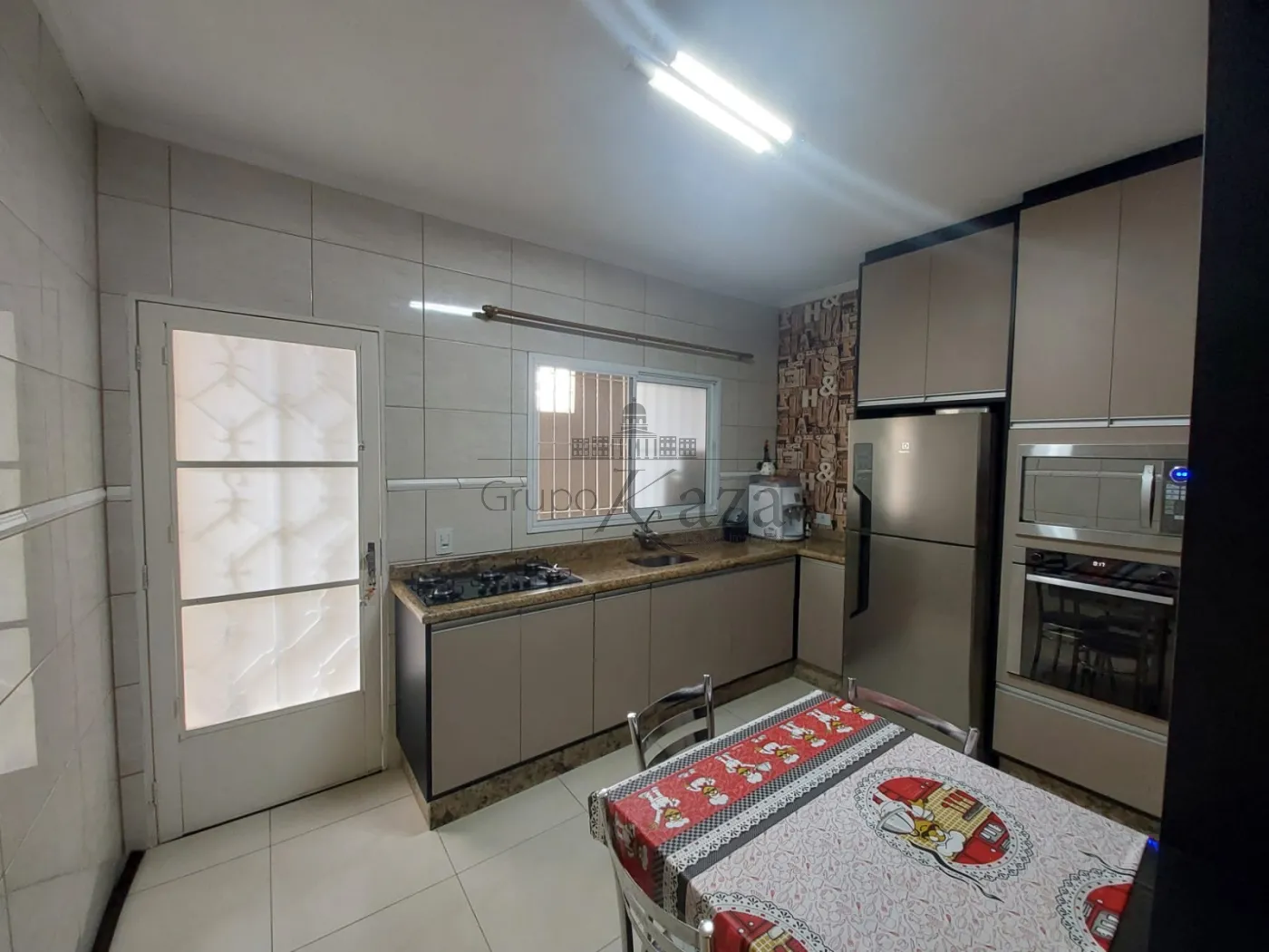 Foto 2 de Casa Térrea em Jardim Altos de Santana II, Jacareí - imagem 2 Foto 2 de Casa Térrea em Jardim Altos de Santana II, Jacareí - imagem 2