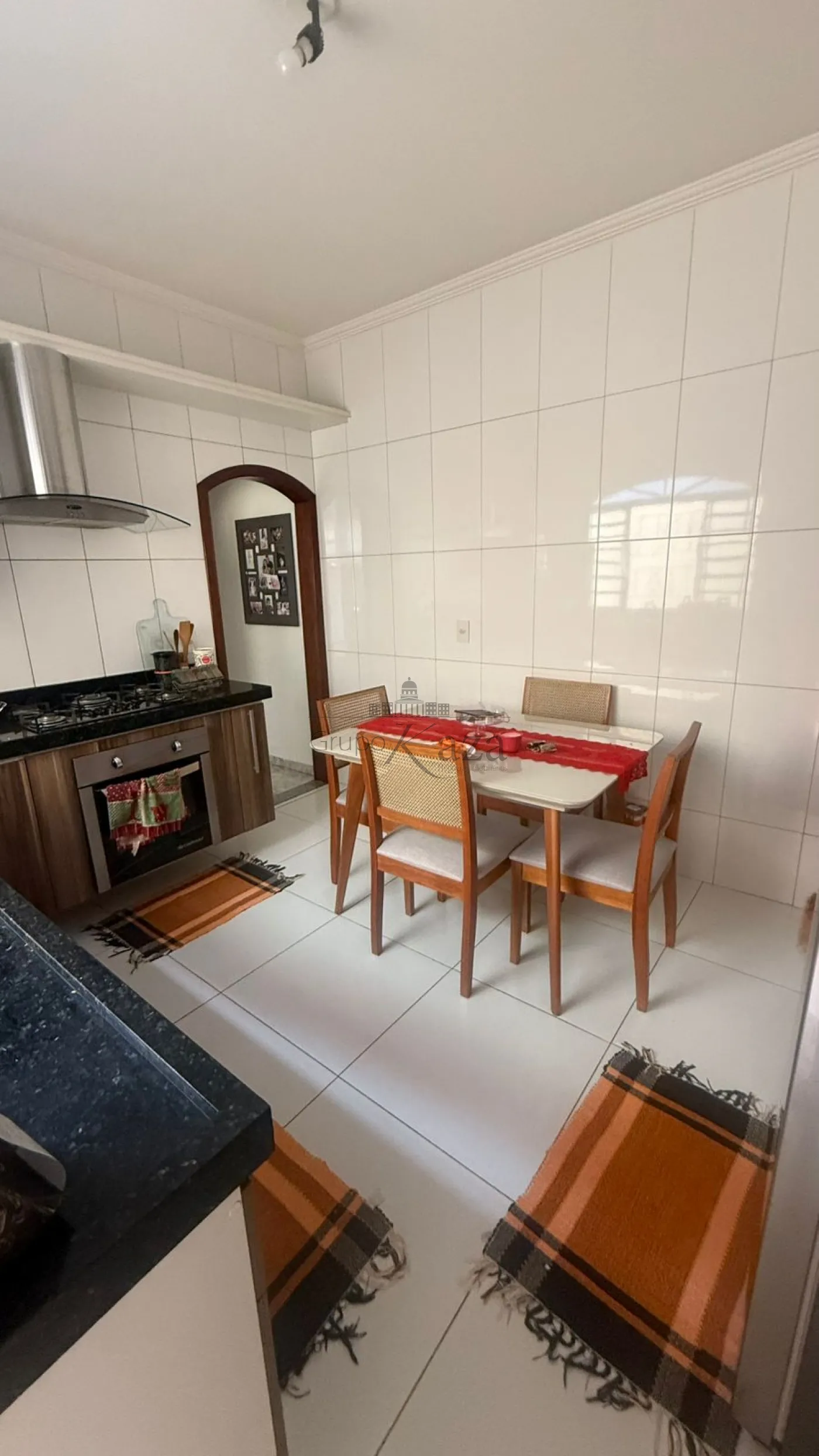 Foto 1 de Casa Padrão em Residencial União, São José dos Campos - imagem 1 Foto 1 de Casa Padrão em Residencial União, São José dos Campos - imagem 1