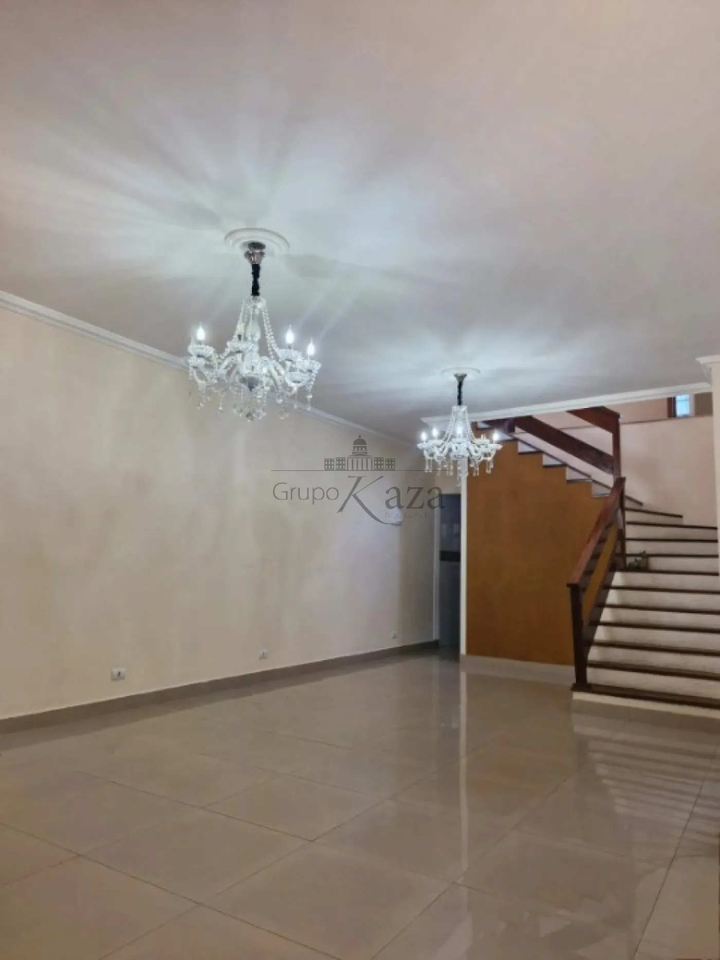 Foto 1 de Casa Sobrado em Jardim Santo Onofre, São José dos Campos - imagem 1 Foto 1 de Casa Sobrado em Jardim Santo Onofre, São José dos Campos - imagem 1