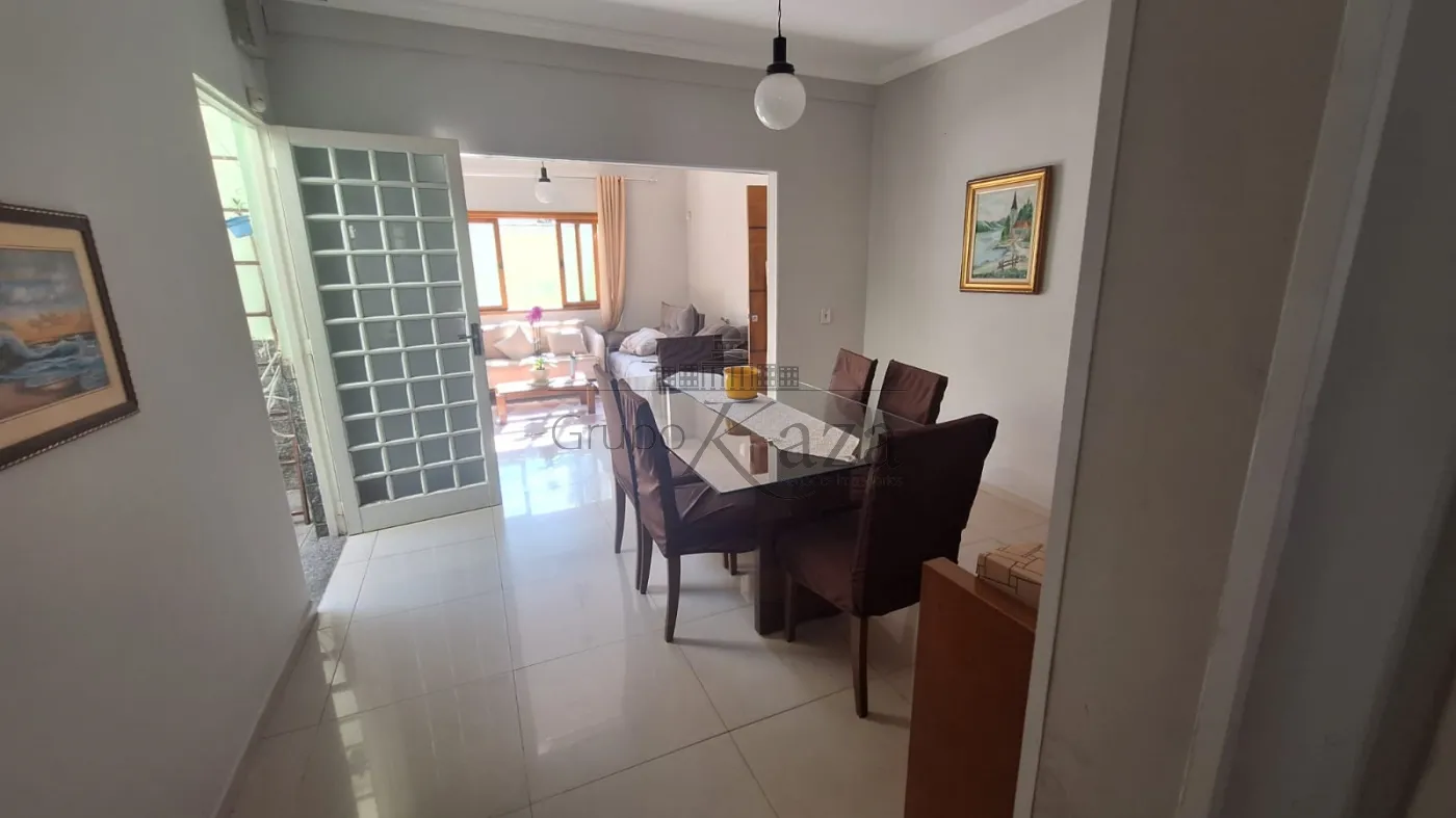 Foto 2 de Casa Padrão em Jardim Santa Maria, Jacareí - imagem 2 Foto 2 de Casa Padrão em Jardim Santa Maria, Jacareí - imagem 2