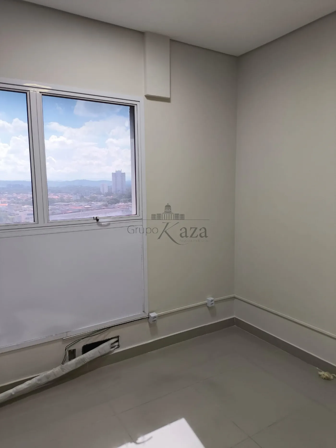 Foto 1 de Comercial Sala em Centro, Jacareí - imagem 1 Foto 1 de Comercial Sala em Centro, Jacareí - imagem 1