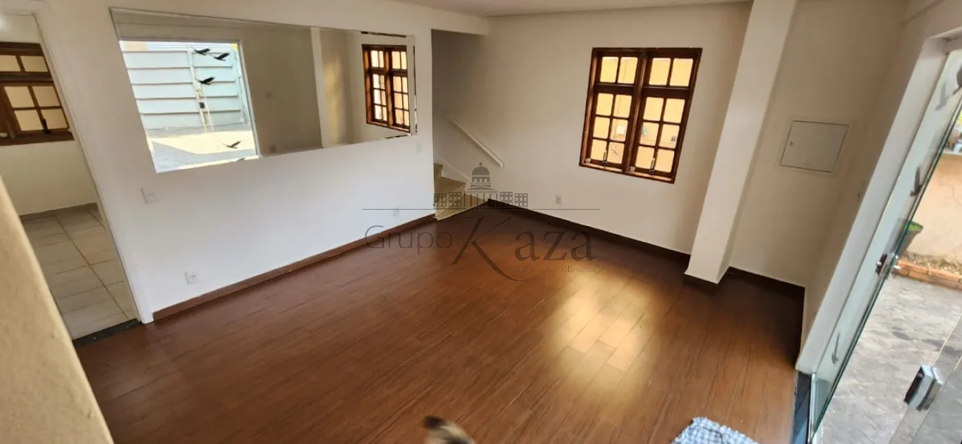 Foto 1 de Casa Padrão em Brooklin, São Paulo - imagem 1 Foto 1 de Casa Padrão em Brooklin, São Paulo - imagem 1