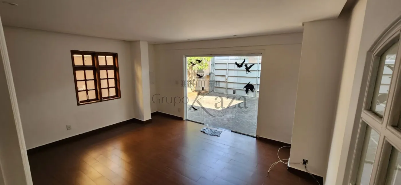 Foto 2 de Casa Padrão em Brooklin, São Paulo - imagem 2 Foto 2 de Casa Padrão em Brooklin, São Paulo - imagem 2