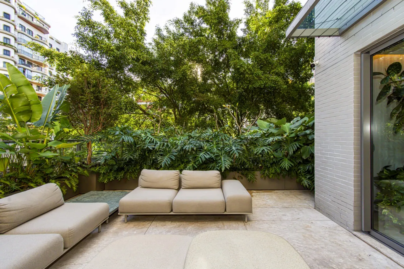 Foto 1 de Apartamento Padrão em Moema, São Paulo - imagem 1 Foto 1 de Apartamento Padrão em Moema, São Paulo - imagem 1