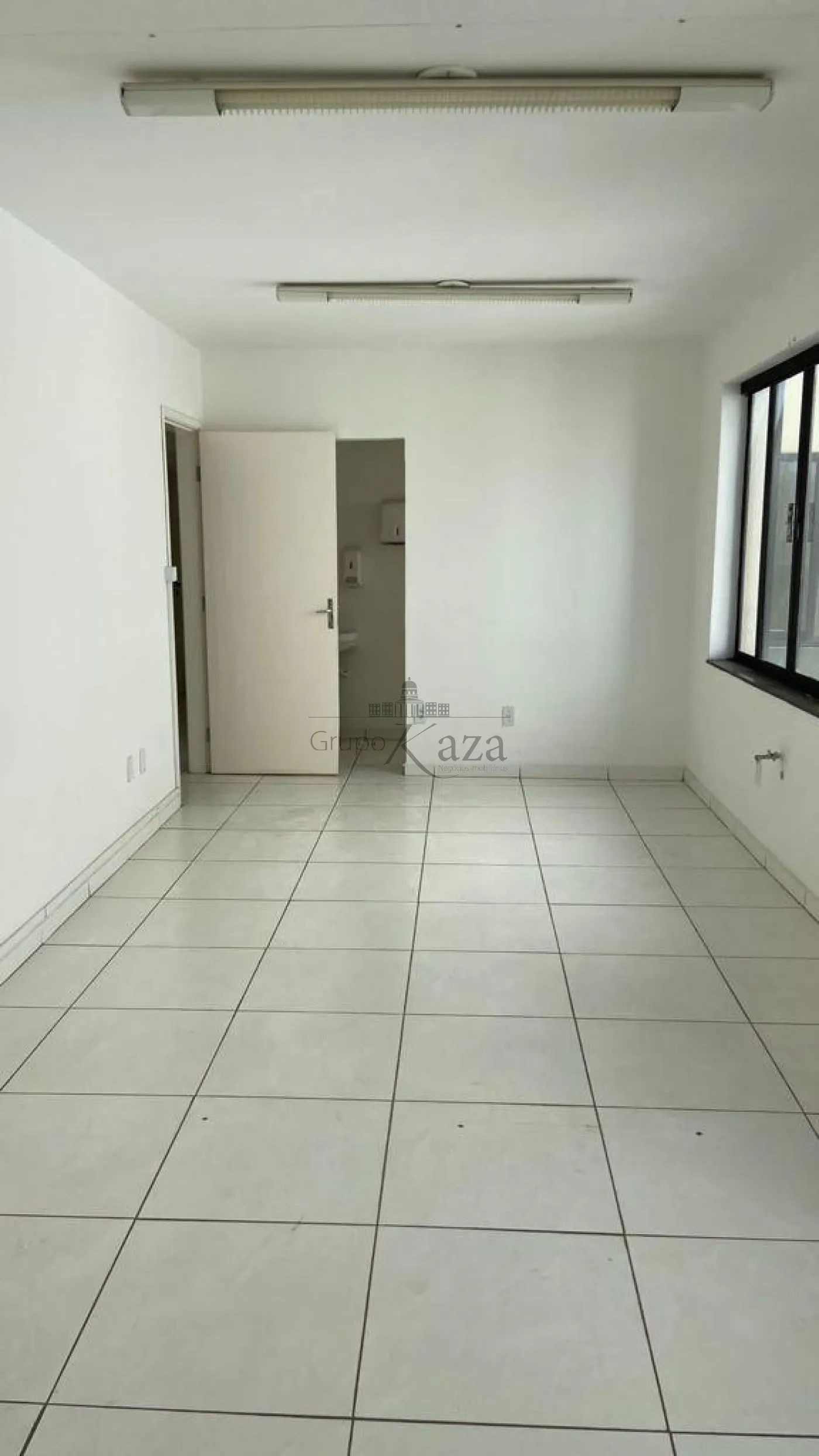 Foto 1 de Comercial Prédio em Centro, Taubaté - imagem 1 Foto 1 de Comercial Prédio em Centro, Taubaté - imagem 1