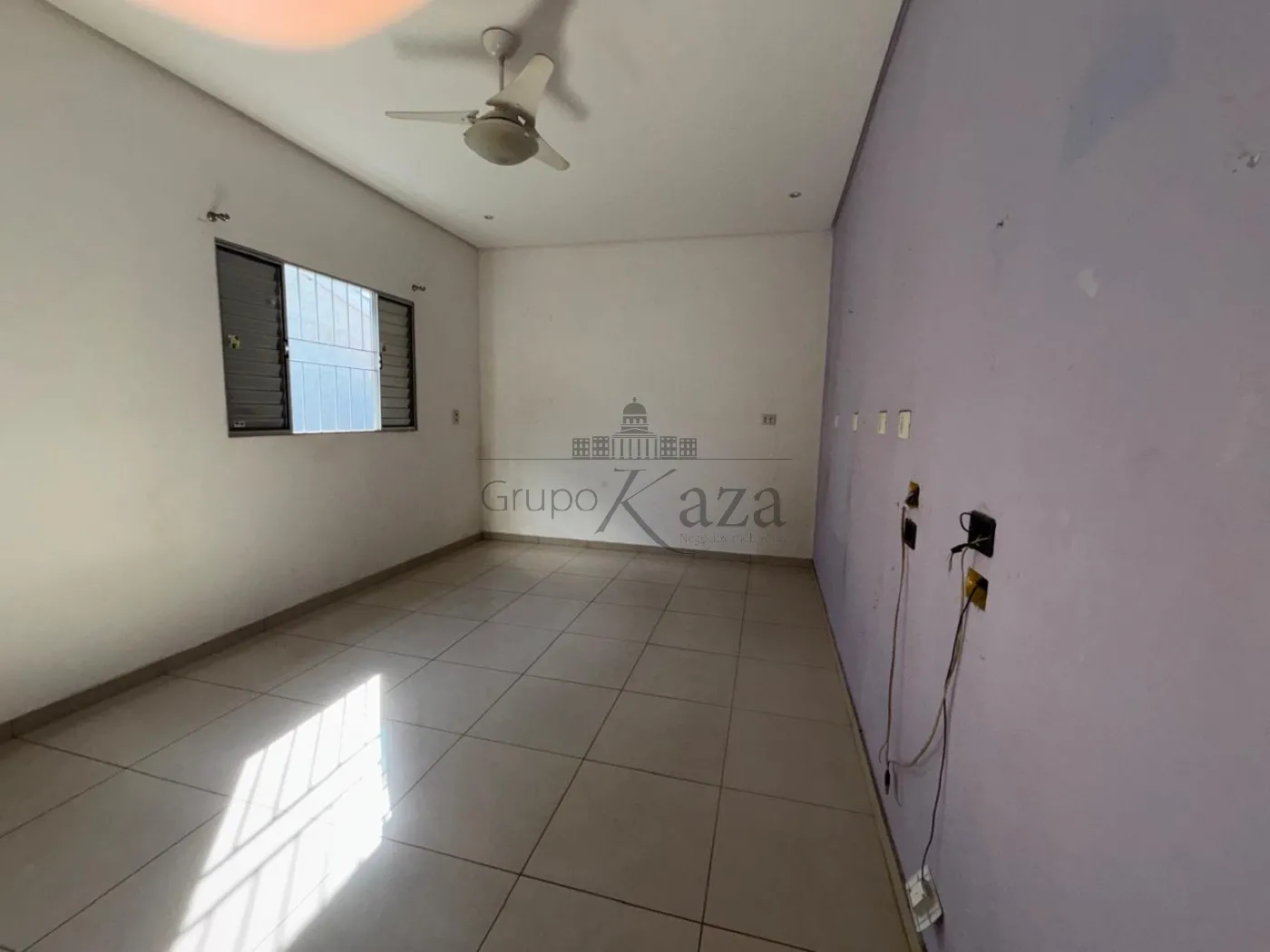 Foto 8 de Casa Sobrado em Jardim Ismênia, São José dos Campos - imagem 8