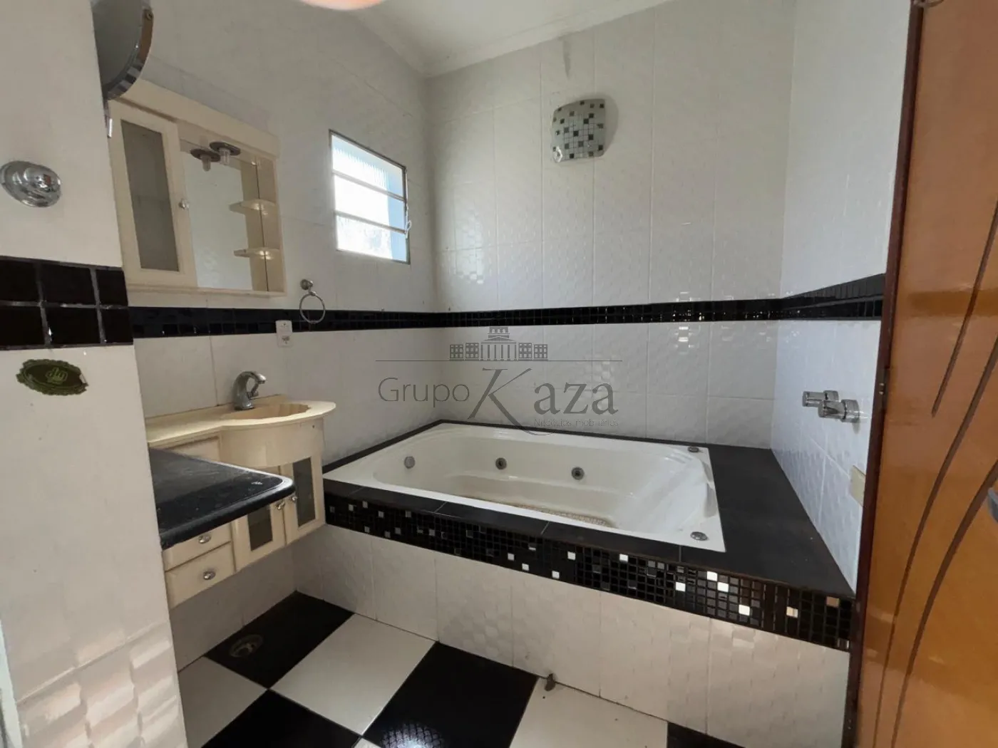 Foto 10 de Casa Sobrado em Jardim Ismênia, São José dos Campos - imagem 10