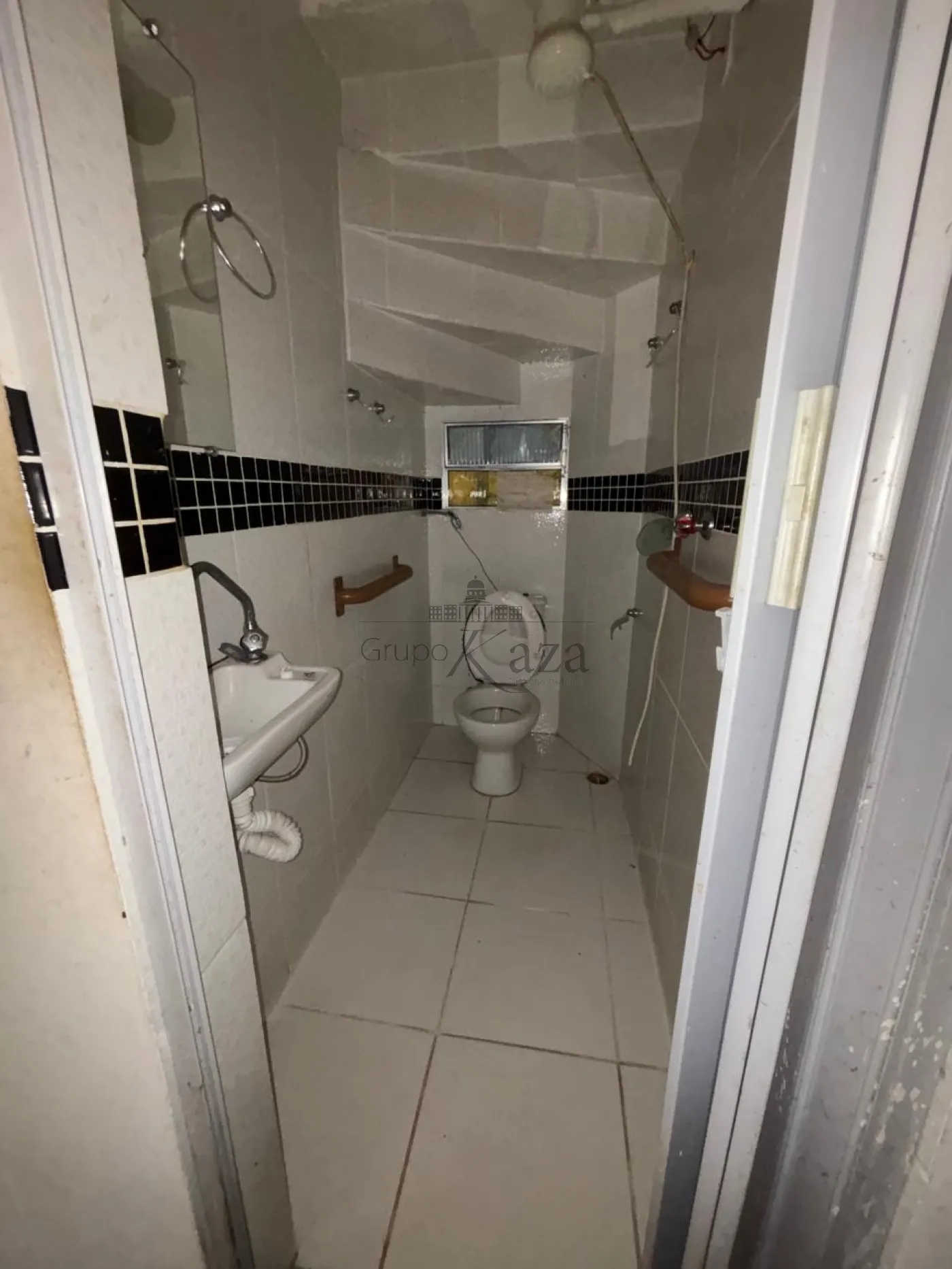 Foto 4 de Casa Sobrado em Jardim Ismênia, São José dos Campos - imagem 4