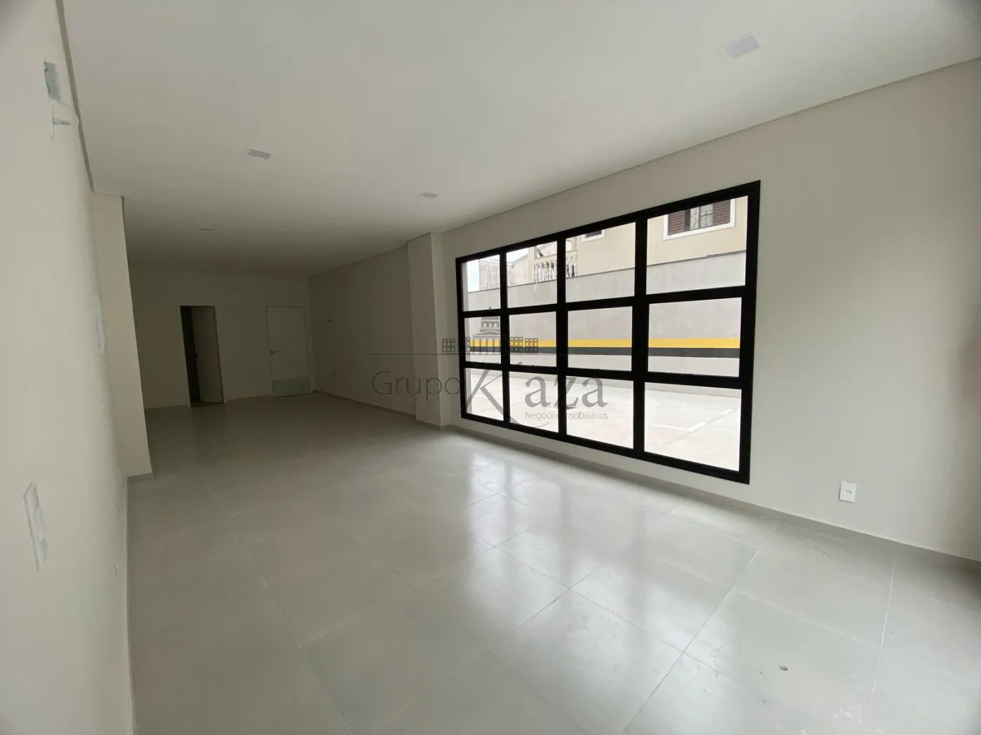 Foto 3 de Comercial Loja em condomínio comercial em Parque Industrial, São José dos Campos - imagem 3 Foto 3 de Comercial Loja em condomínio comercial em Parque Industrial, São José dos Campos - imagem 3