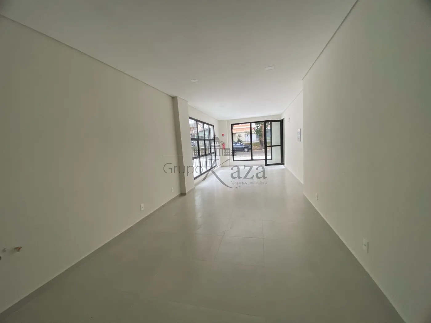 Foto 1 de Comercial Loja em condomínio comercial em Parque Industrial, São José dos Campos - imagem 1 Foto 1 de Comercial Loja em condomínio comercial em Parque Industrial, São José dos Campos - imagem 1