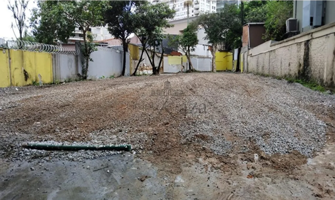 Foto 1 de Terreno Comercial em Pinheiros, São Paulo - imagem 1 Foto 1 de Terreno Comercial em Pinheiros, São Paulo - imagem 1