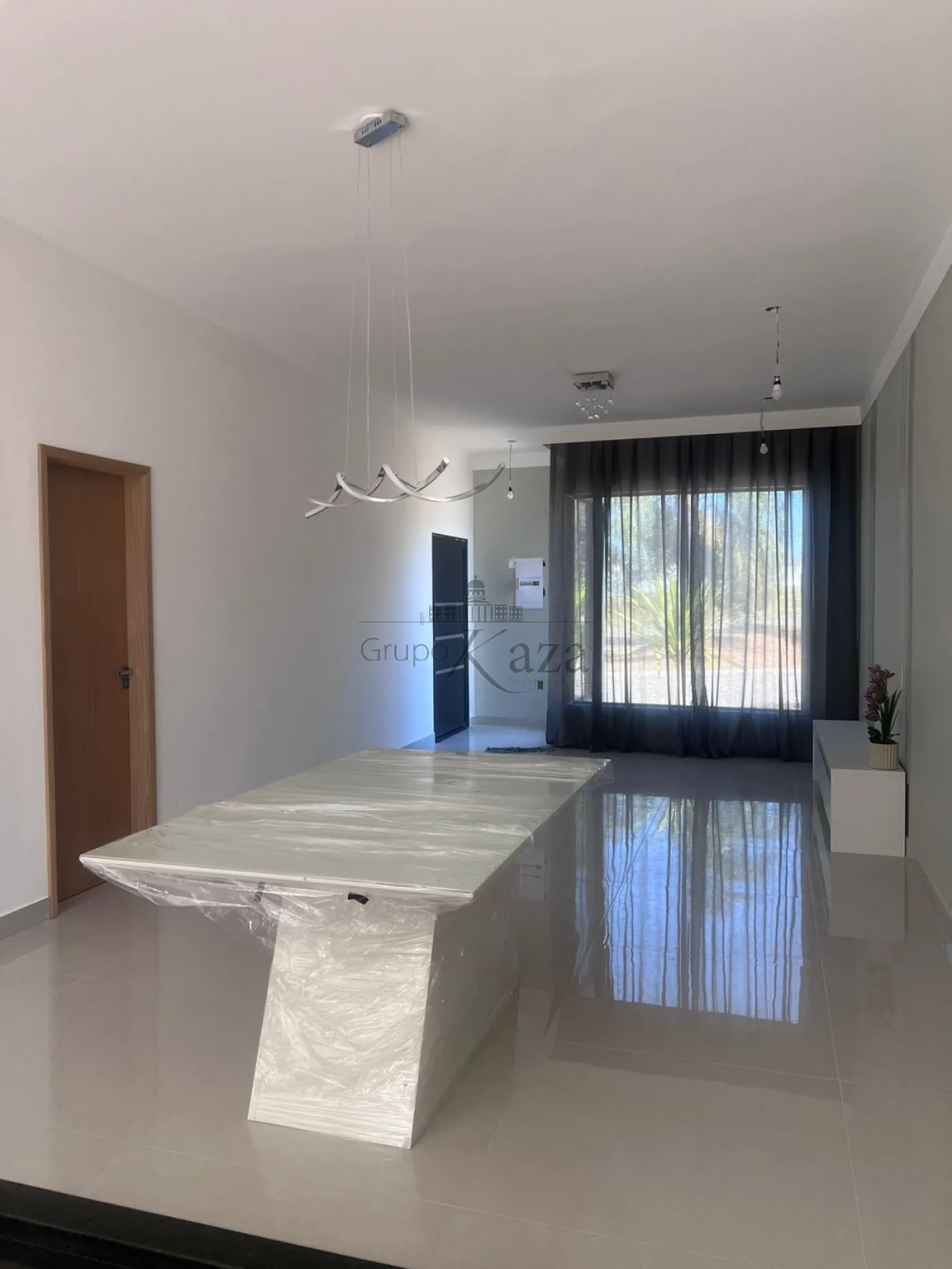 Foto 2 de Comercial Condomínio em Vila Galvão, Caçapava - imagem 2 Foto 2 de Comercial Condomínio em Vila Galvão, Caçapava - imagem 2