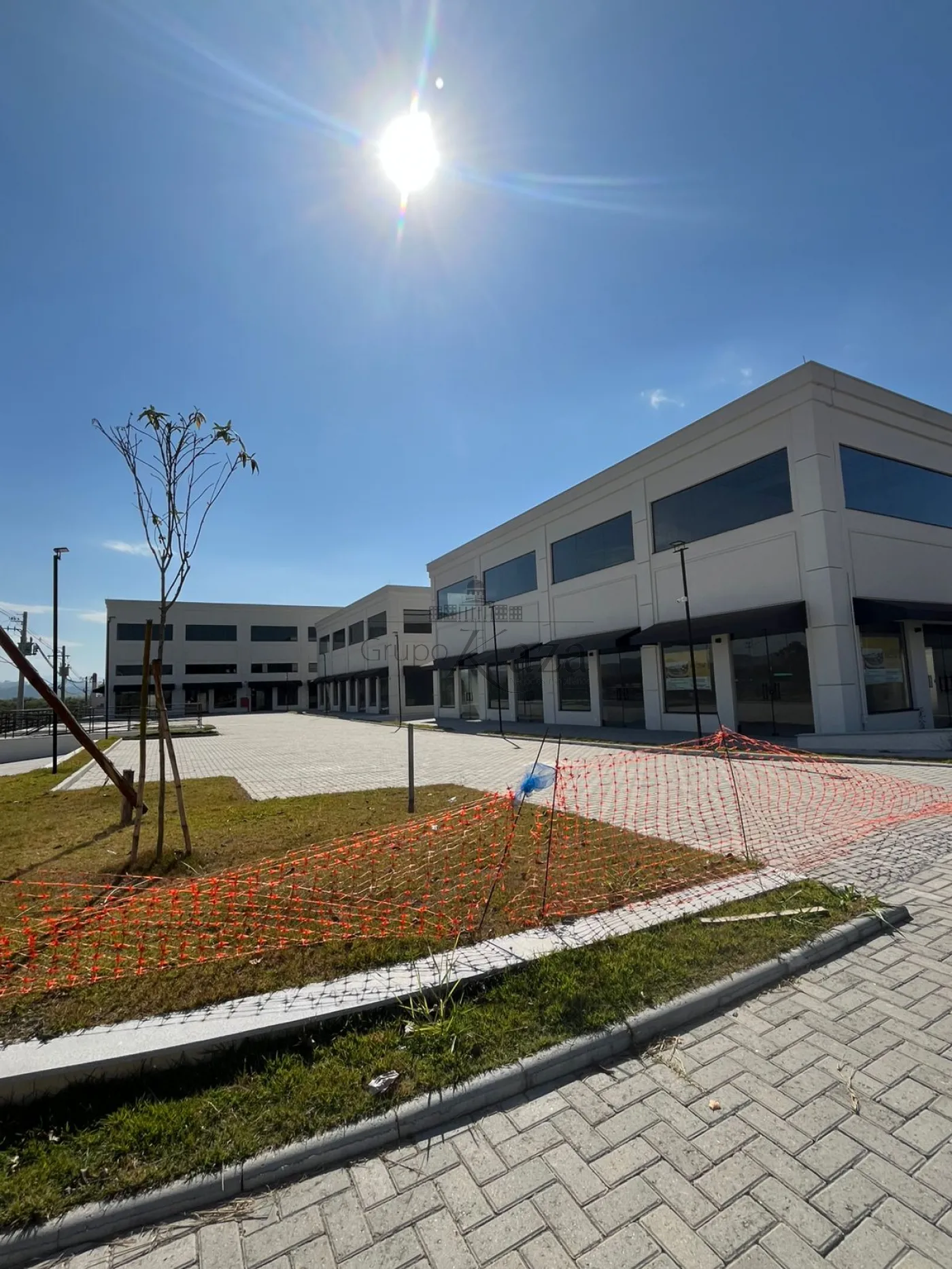 Foto 2 de Comercial Loja em condomínio comercial em Urbanova, São José dos Campos - imagem 2 Foto 2 de Comercial Loja em condomínio comercial em Urbanova, São José dos Campos - imagem 2