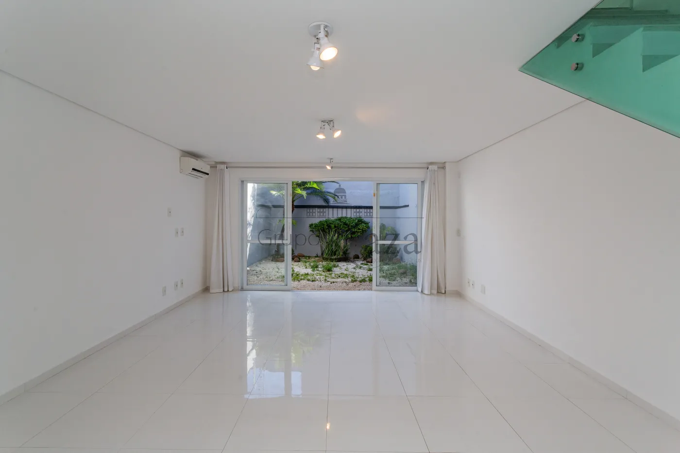 Foto 2 de Casa Padrão em Jardim Paulistano, São Paulo - imagem 2 Foto 2 de Casa Padrão em Jardim Paulistano, São Paulo - imagem 2