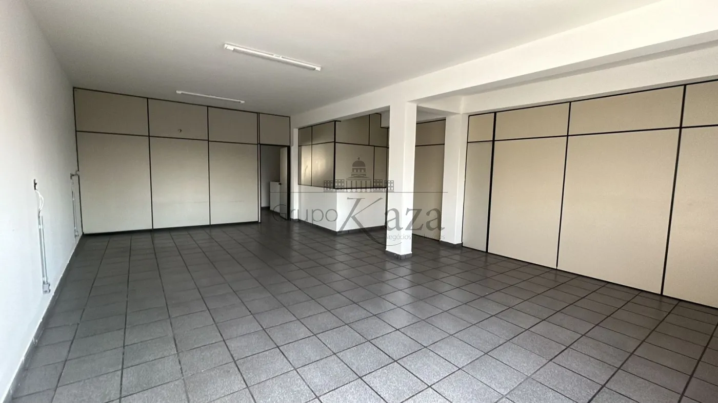 Foto 1 de Comercial Sala em Centro, Jacareí - imagem 1 Foto 1 de Comercial Sala em Centro, Jacareí - imagem 1