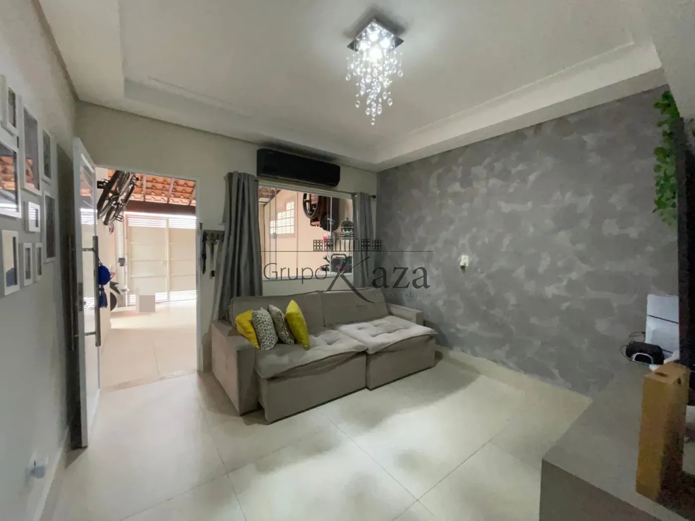 Foto 2 de Casa Padrão em Bandeira Branca, Jacareí - imagem 2 Foto 2 de Casa Padrão em Bandeira Branca, Jacareí - imagem 2