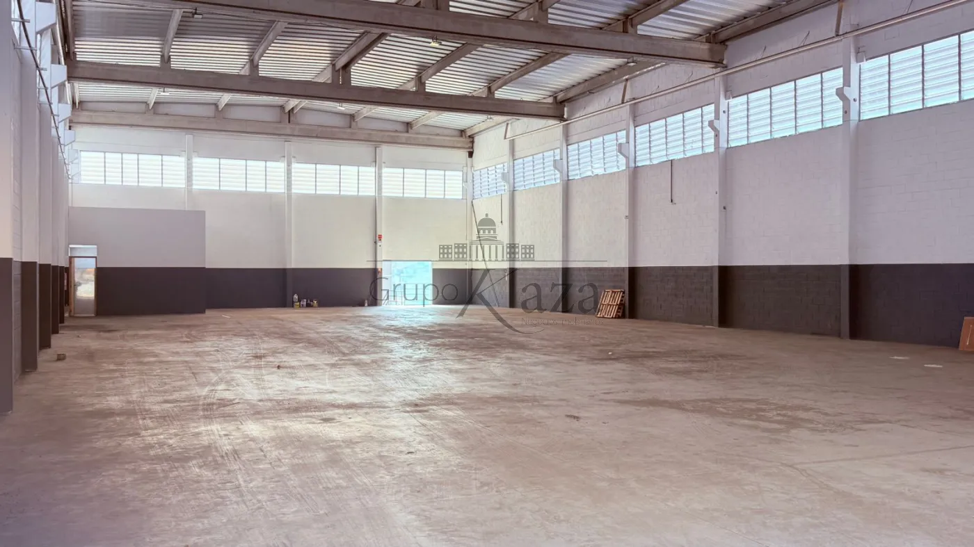 Foto 3 de Comercial Galpão em Condomínio em Jardim Califórnia, Jacareí - imagem 3 Foto 3 de Comercial Galpão em Condomínio em Jardim Califórnia, Jacareí - imagem 3