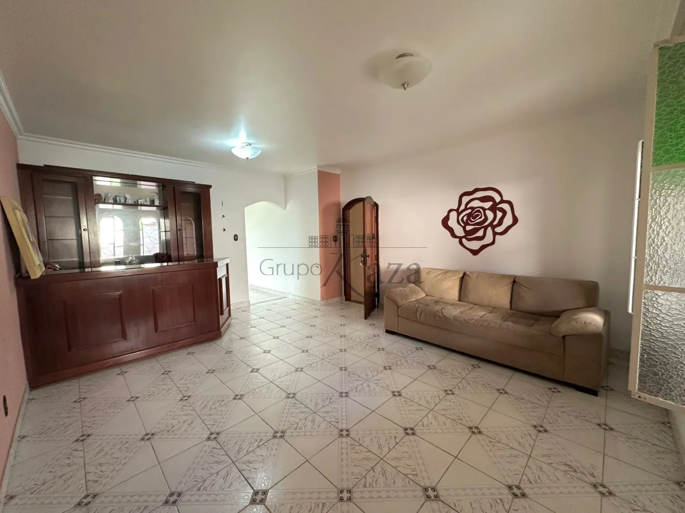 Foto 1 de Casa Padrão em Jardim Portugal, São José dos Campos - imagem 1 Foto 1 de Casa Padrão em Jardim Portugal, São José dos Campos - imagem 1