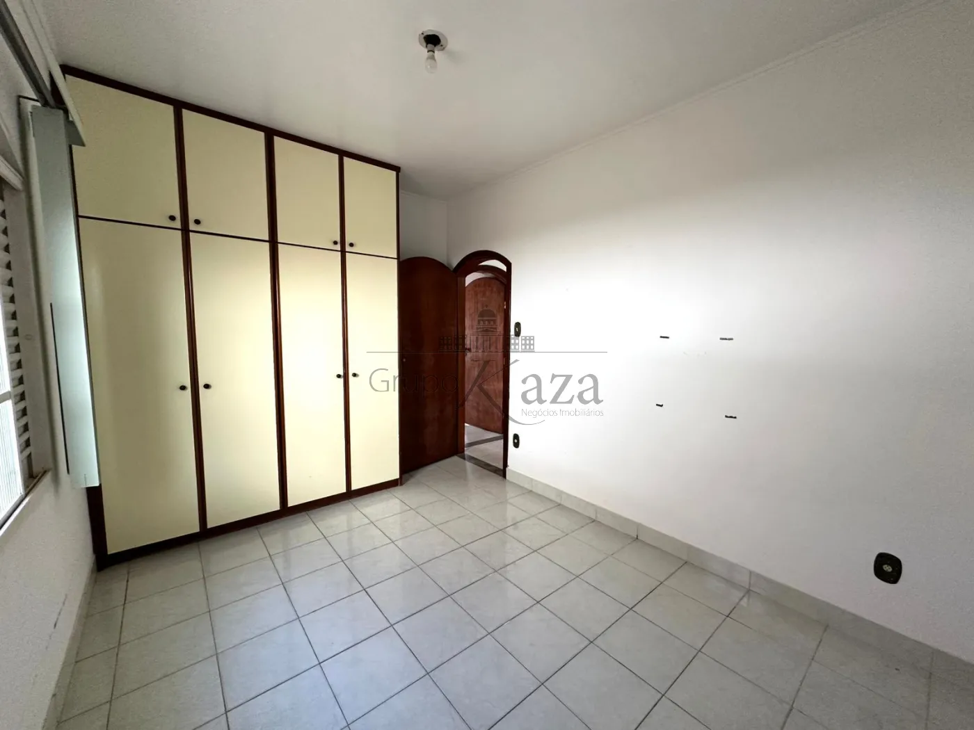 Foto 8 de Casa Padrão em Jardim Portugal, São José dos Campos - imagem 8