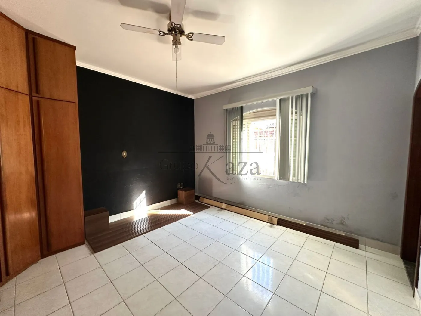 Foto 9 de Casa Padrão em Jardim Portugal, São José dos Campos - imagem 9