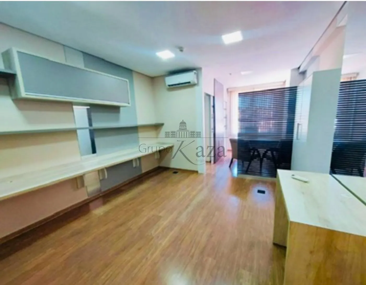 Foto 2 de Comercial Sala Condomínio em Centro, Jacareí - imagem 2 Foto 2 de Comercial Sala Condomínio em Centro, Jacareí - imagem 2