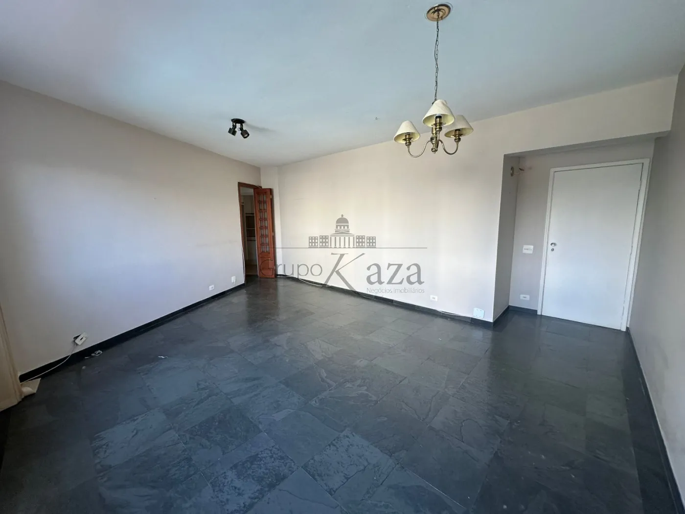 Foto 1 de Apartamento Padrão em Vila Adyana, São José dos Campos - imagem 1 Foto 1 de Apartamento Padrão em Vila Adyana, São José dos Campos - imagem 1