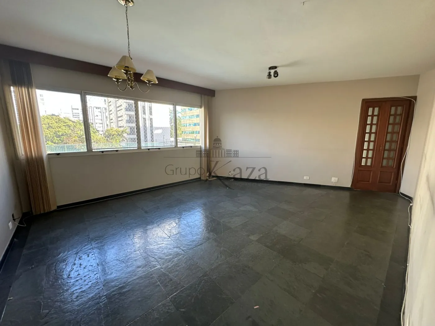 Foto 2 de Apartamento Padrão em Vila Adyana, São José dos Campos - imagem 2 Foto 2 de Apartamento Padrão em Vila Adyana, São José dos Campos - imagem 2