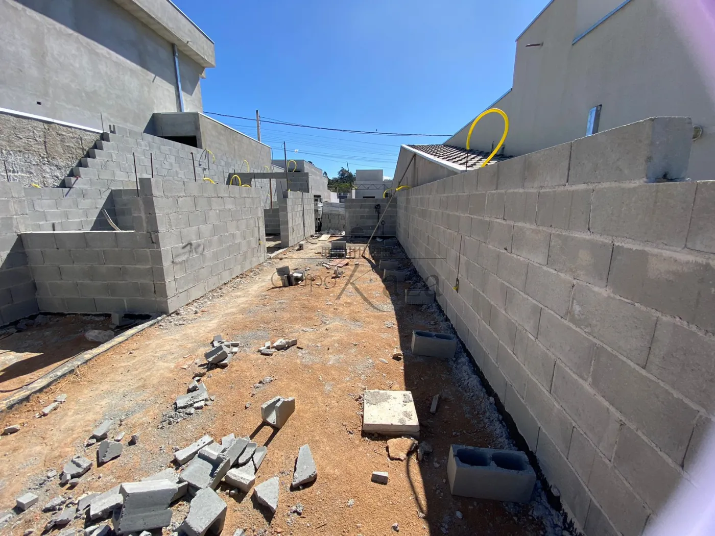 Foto 2 de Casa Padrão em Portal dos Pássaros, São José dos Campos - imagem 2 Foto 2 de Casa Padrão em Portal dos Pássaros, São José dos Campos - imagem 2