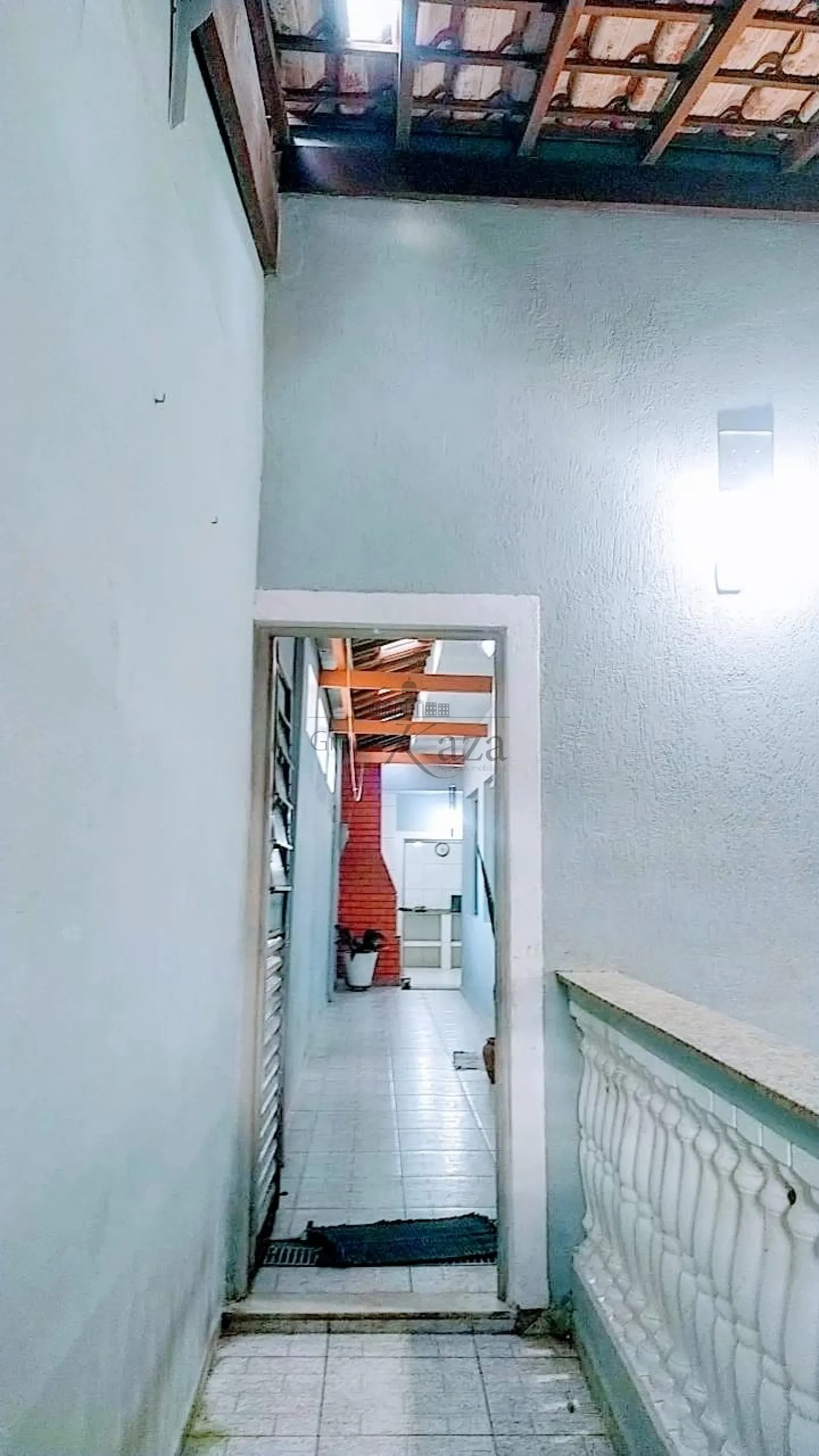 Foto 13 de Casa Padrão em Jardim Uirá, São José dos Campos - imagem 13