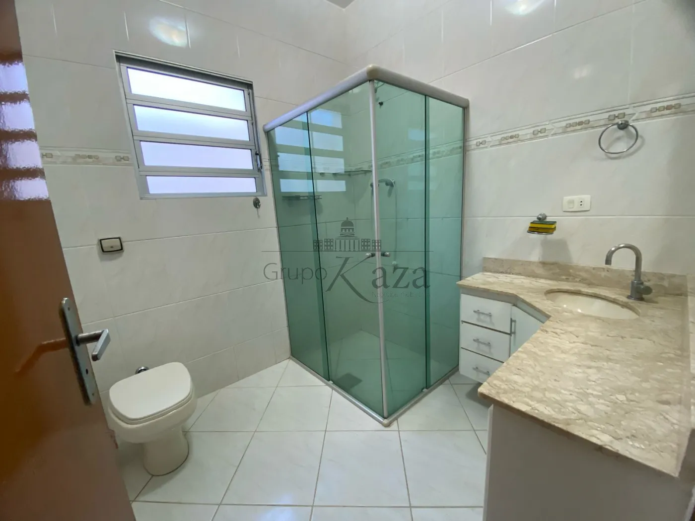 Foto 13 de Casa Padrão em Jardim Uirá, São José dos Campos - imagem 13