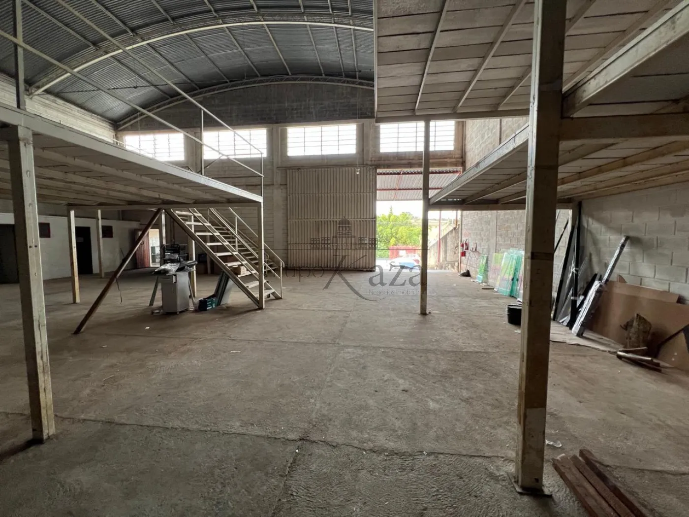 Foto 2 de Comercial Galpão em Jardim Satélite, São José dos Campos - imagem 2 Foto 2 de Comercial Galpão em Jardim Satélite, São José dos Campos - imagem 2