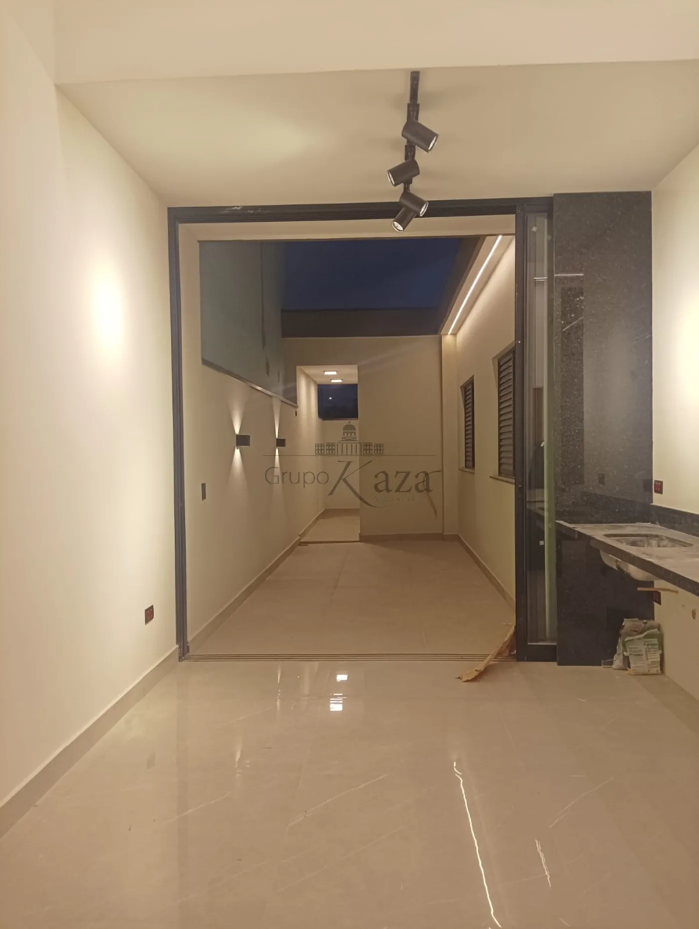 Foto 2 de Casa Padrão em Portal dos Pássaros, São José dos Campos - imagem 2 Foto 2 de Casa Padrão em Portal dos Pássaros, São José dos Campos - imagem 2