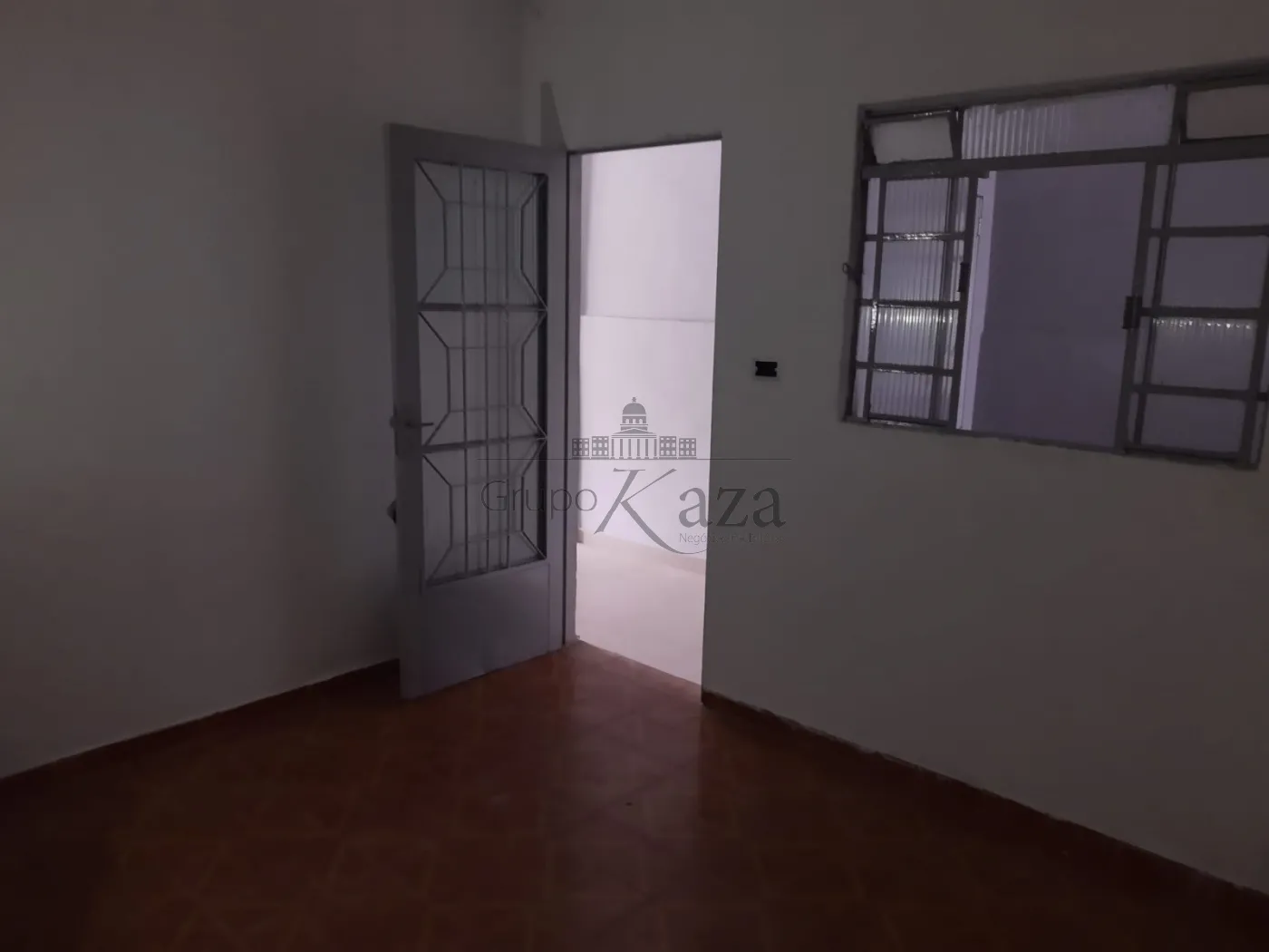 Foto 1 de Casa Padrão em Jardim das Cerejeiras, São José dos Campos - imagem 1 Foto 1 de Casa Padrão em Jardim das Cerejeiras, São José dos Campos - imagem 1