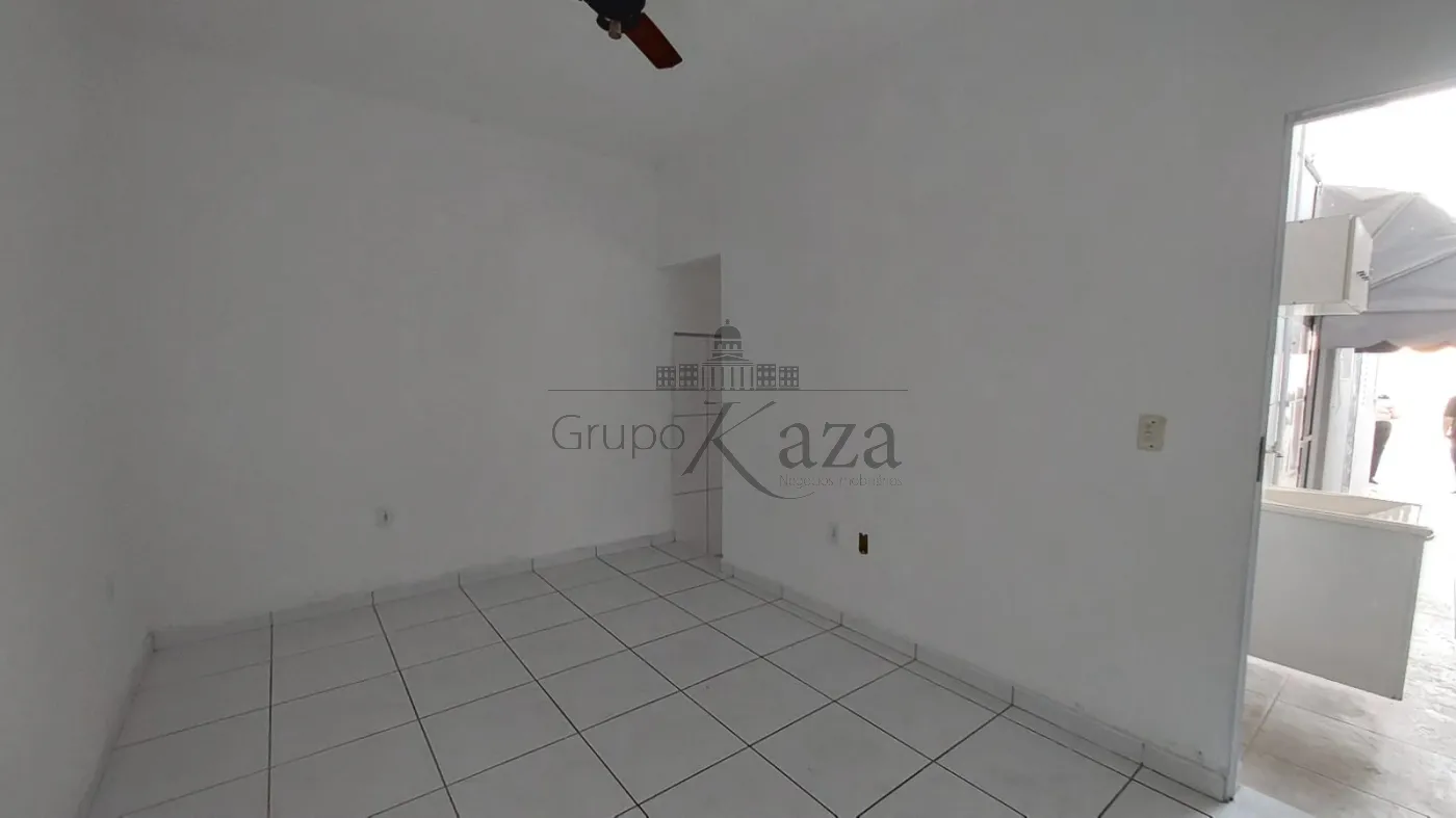 Foto 9 de Casa Sobrado em Jardim Ismênia, São José dos Campos - imagem 9