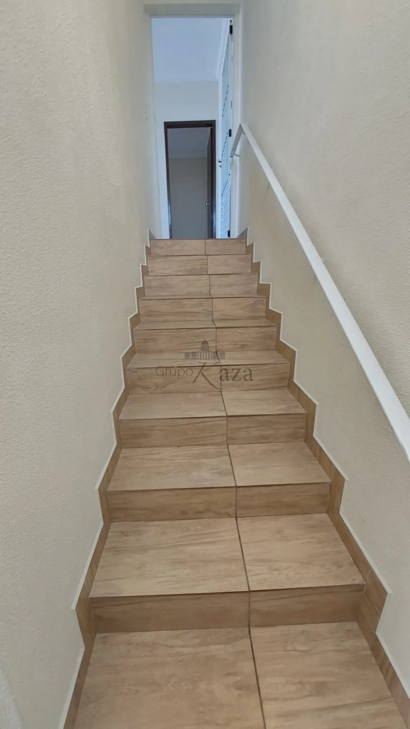 Foto 11 de Casa Sobrado em Jardim Ismênia, São José dos Campos - imagem 11