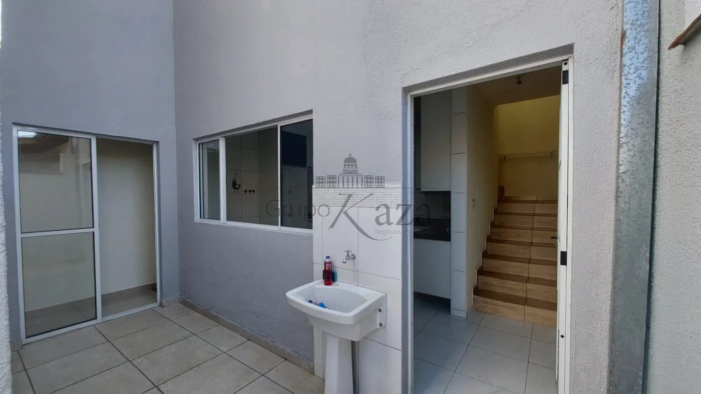 Foto 10 de Casa Sobrado em Jardim Ismênia, São José dos Campos - imagem 10