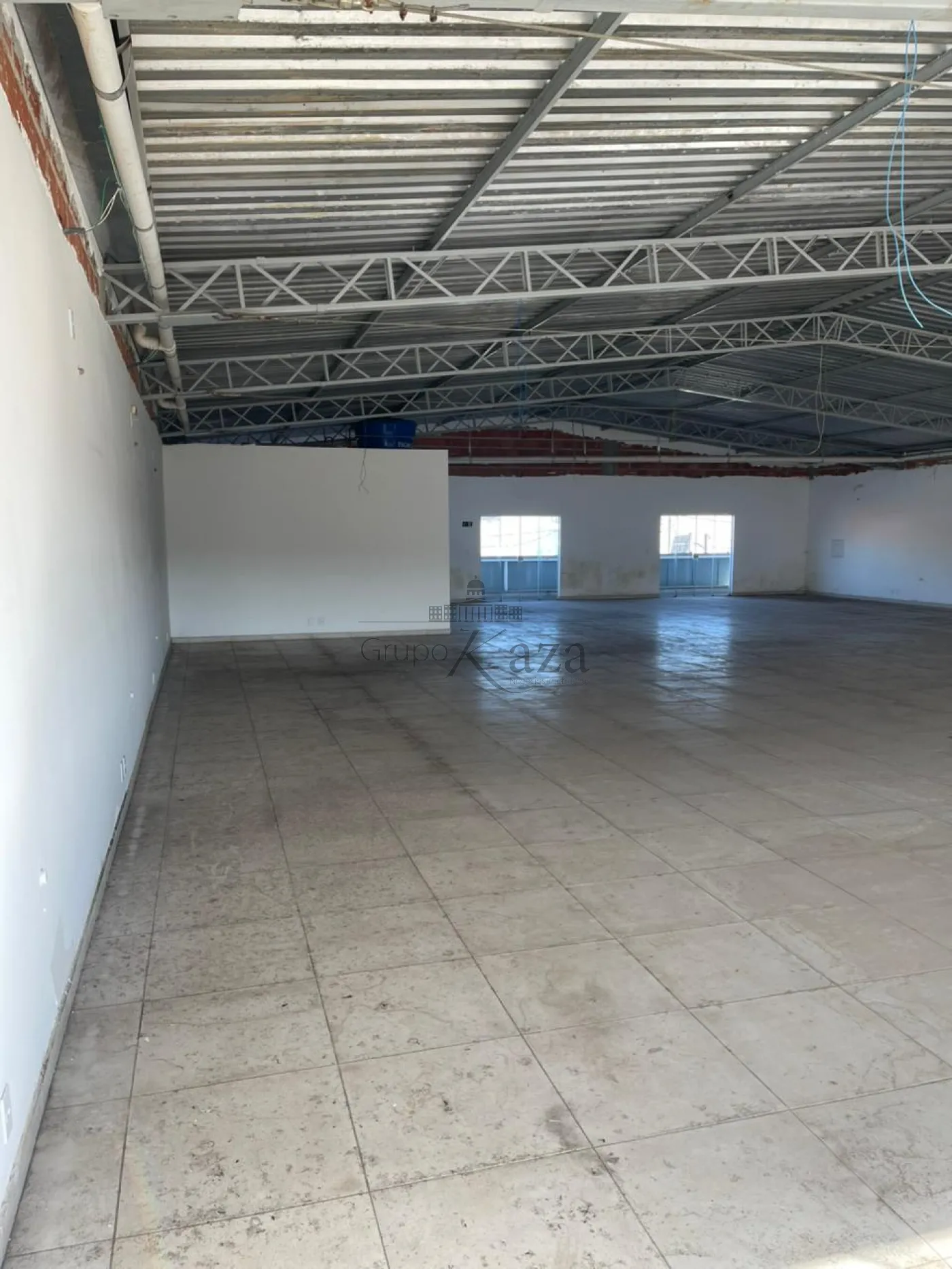 Foto 2 de Comercial Salão em Putim, São José dos Campos - imagem 2 Foto 2 de Comercial Salão em Putim, São José dos Campos - imagem 2