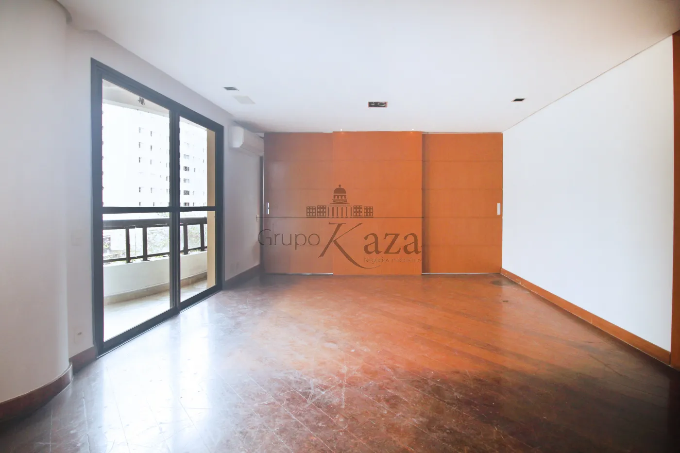 Foto 1 de Apartamento Duplex em Moema, São Paulo - imagem 1 Foto 1 de Apartamento Duplex em Moema, São Paulo - imagem 1