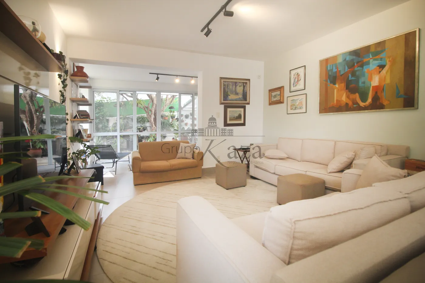 Foto 1 de Casa Padrão em Pacaembu, São Paulo - imagem 1 Foto 1 de Casa Padrão em Pacaembu, São Paulo - imagem 1