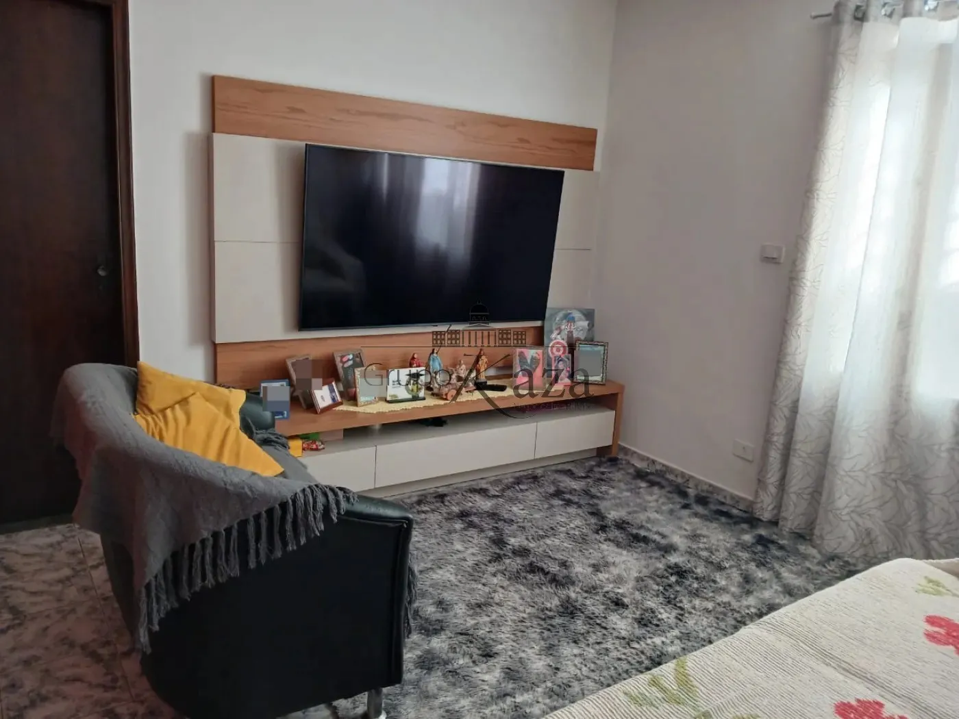 Foto 1 de Casa Padrão em Jardim das Oliveiras, Jacareí - imagem 1 Foto 1 de Casa Padrão em Jardim das Oliveiras, Jacareí - imagem 1